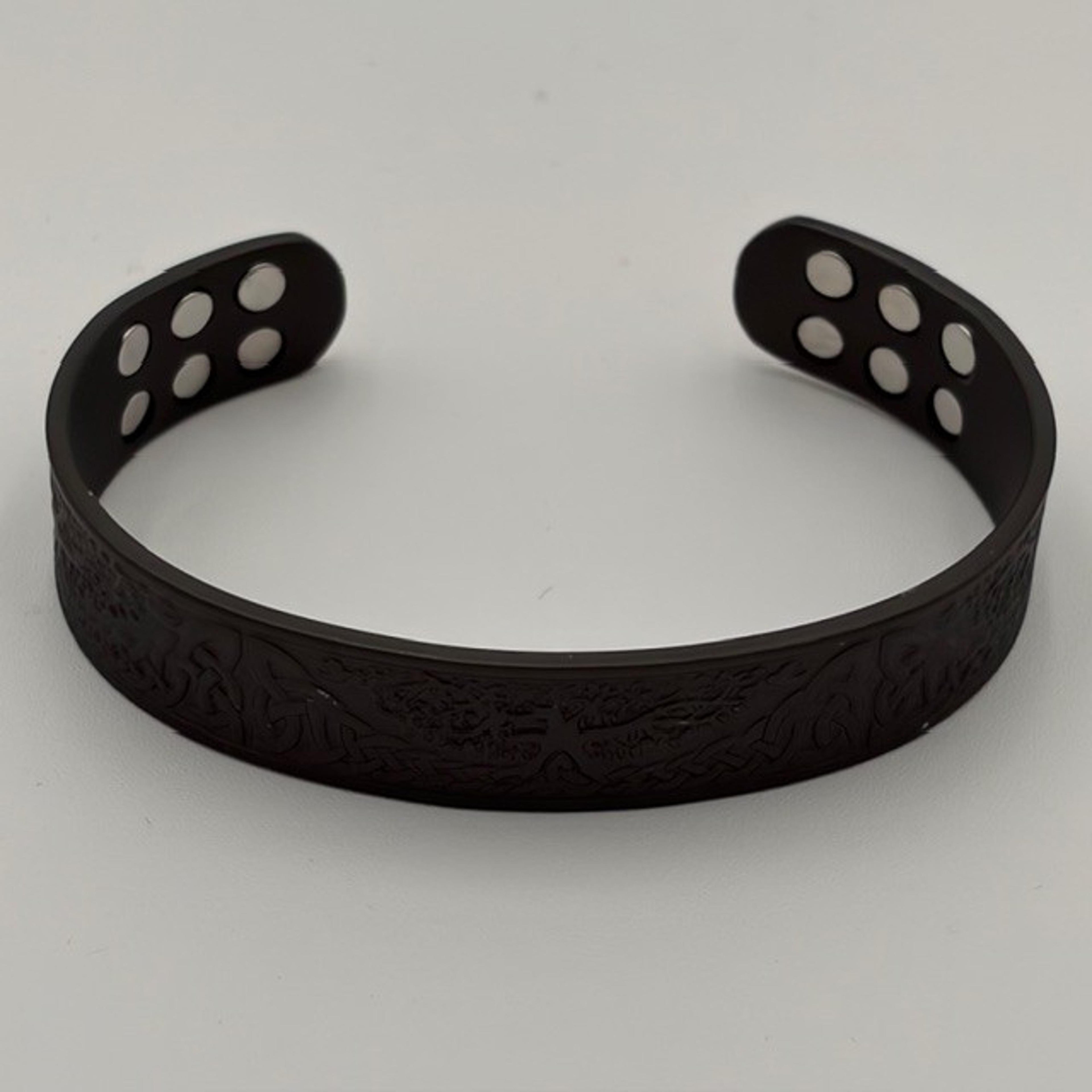 Legend or Lies .05' Gun Metal Horizon 18-Magnet Bracelet